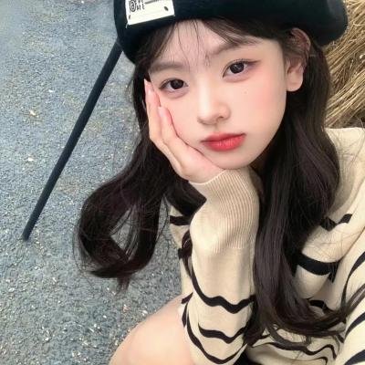 骆驼女孩的沙漠之旅