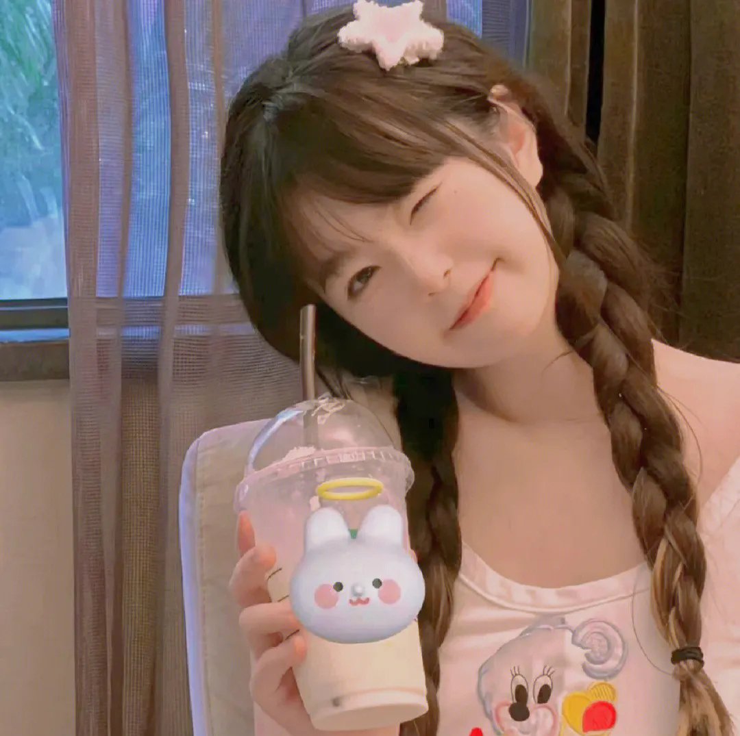 玉女戏夫